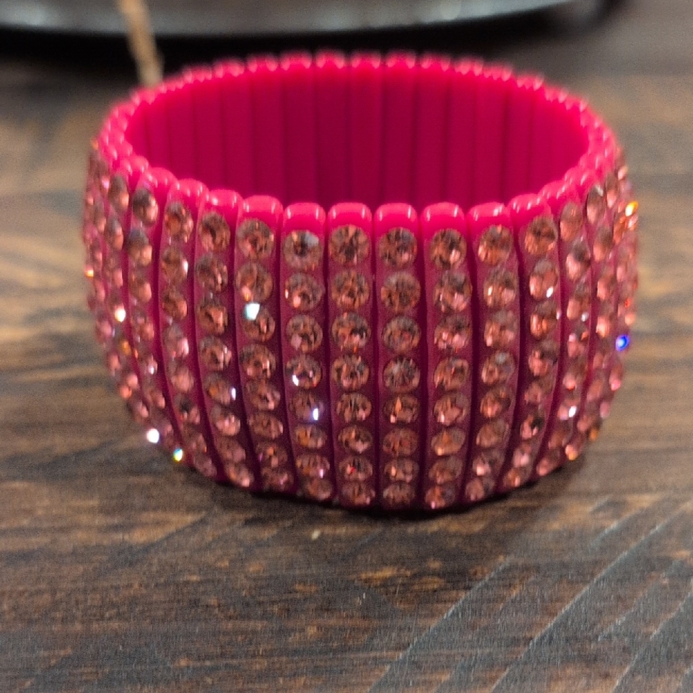 Elegant Pink Crystal Bracelet